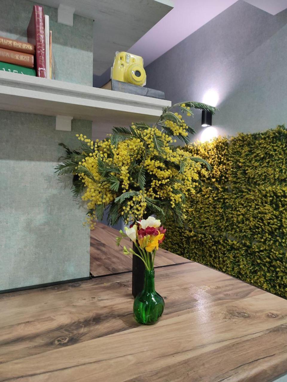 Round Garden Hotel Тбилиси Экстерьер фото
